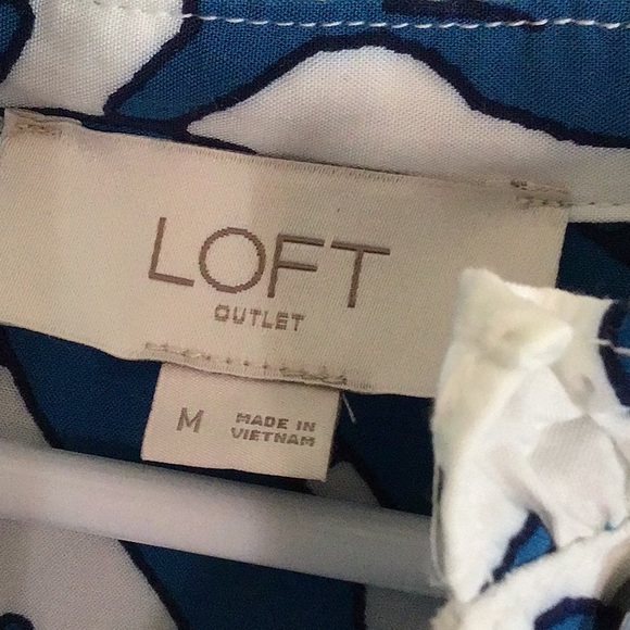 New, never worn Loft short sleeved dress, size medium - Picture 4 of 6